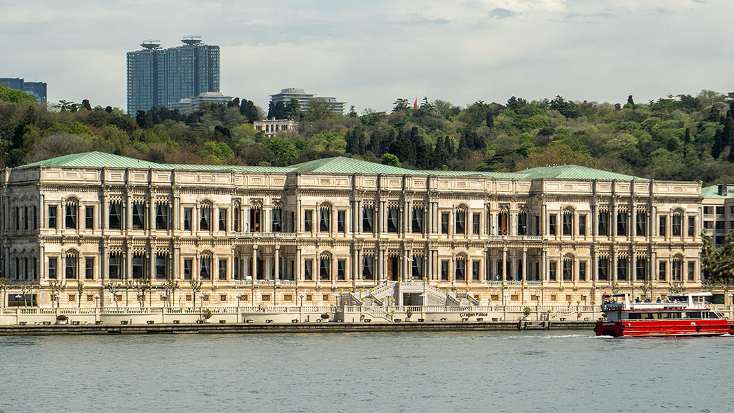 Çırağan Palace