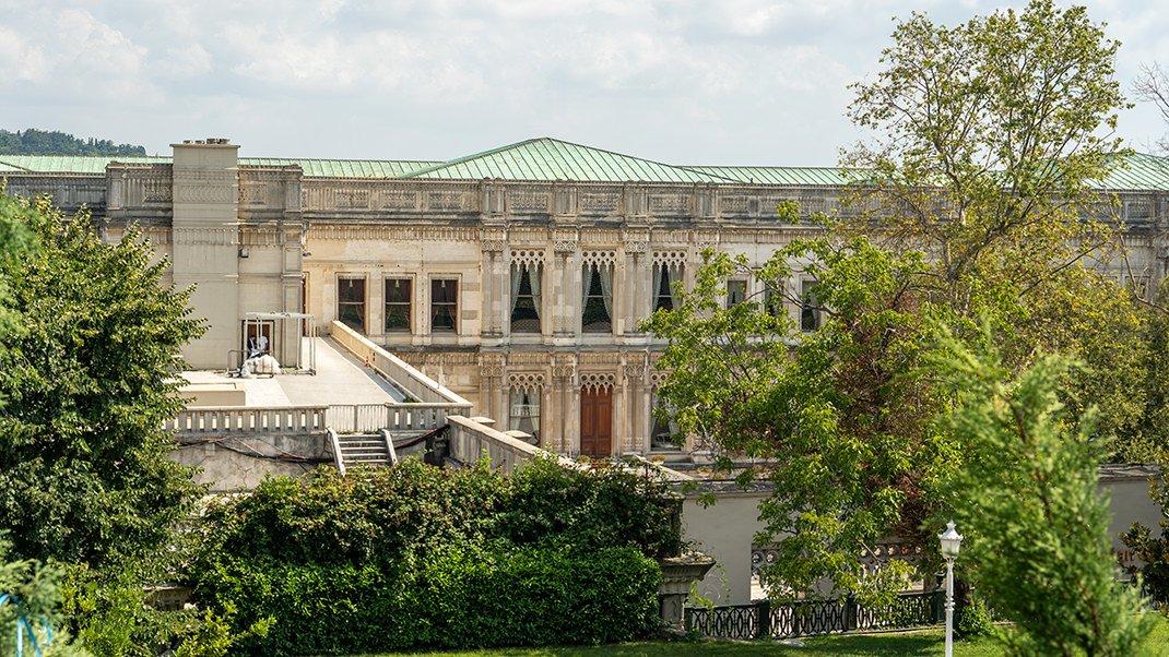 Çırağan Palace