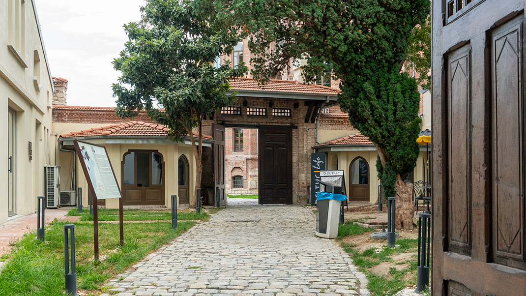 На территории