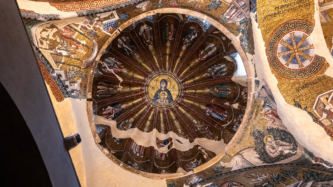 Мечеть периодически закрывают для посетителей