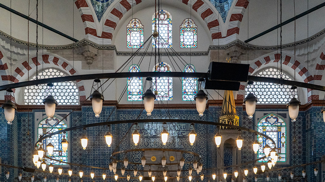 The architect of the mosque complex was Mimar Sinan