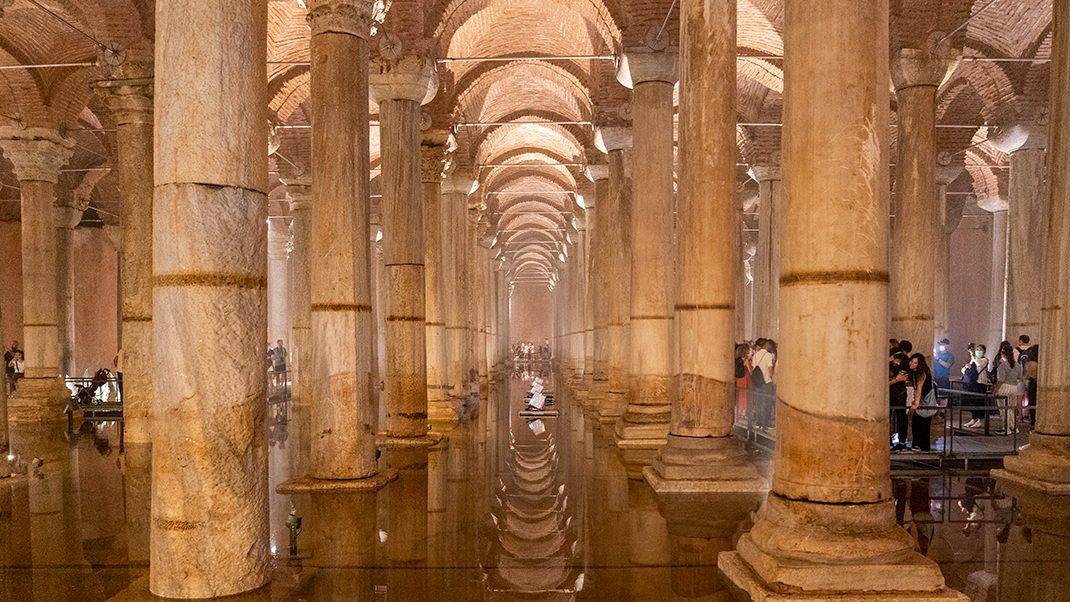 There are 336 columns in the huge hall of the Cistern