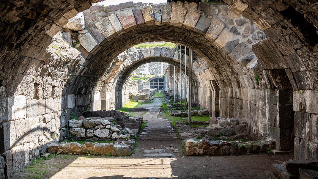 The first structure encountered by tourists in the agora is the ruins of the ancient basilica