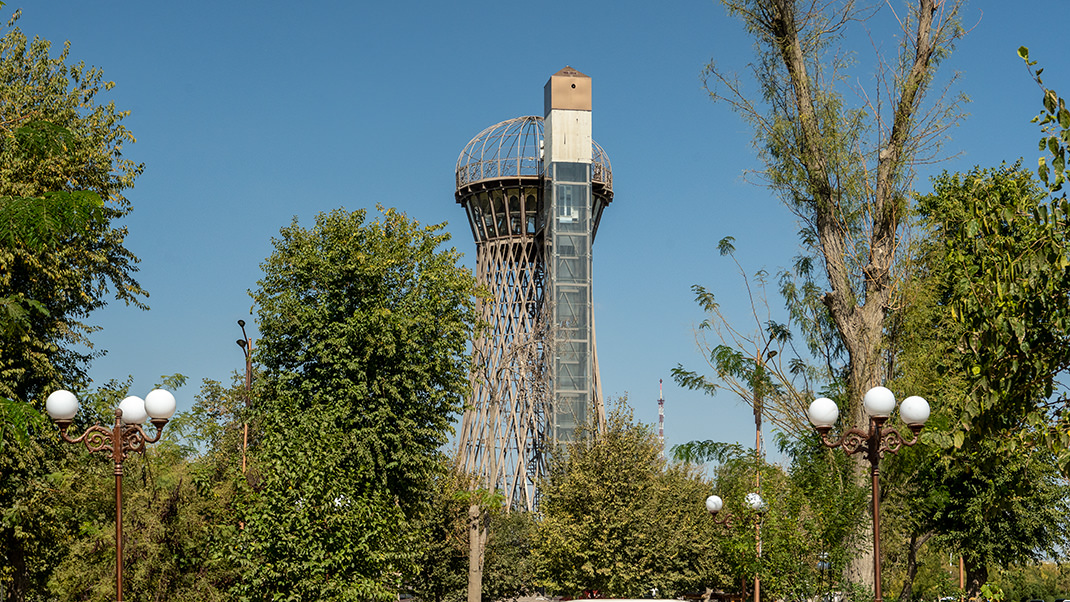 Водонапорная башня Шухова в Бухаре