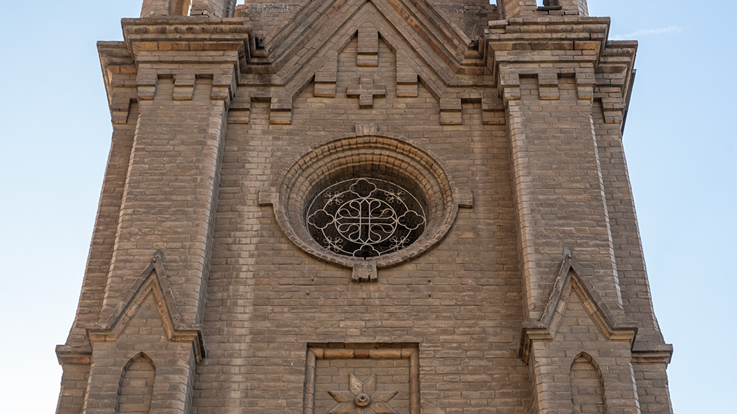 Известно, что здание римско-католической церкви построили в 1916 году