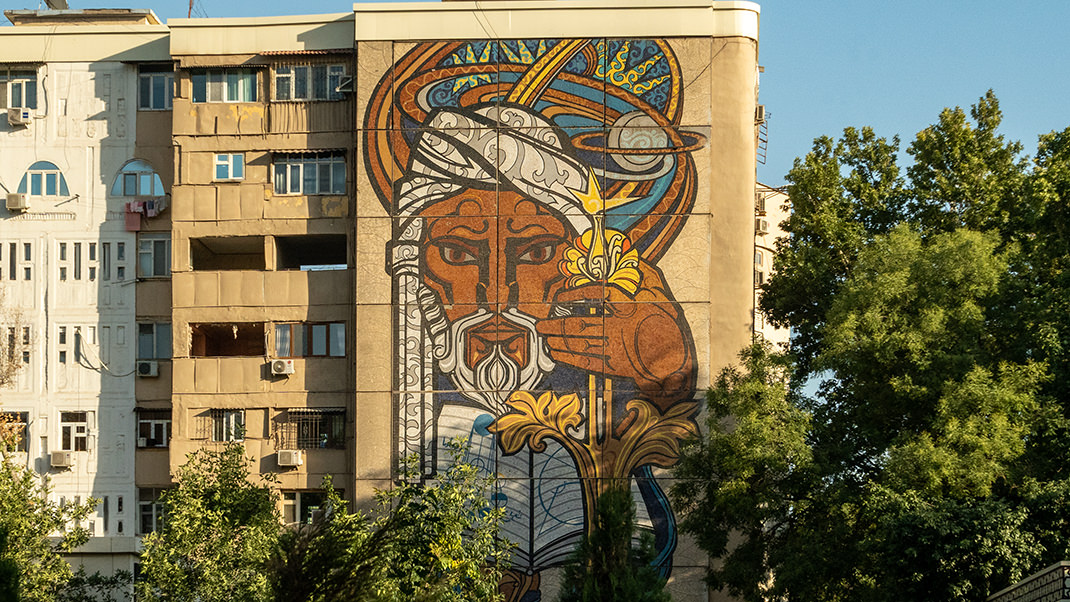 Одна из самых интересных мозаик Ташкента