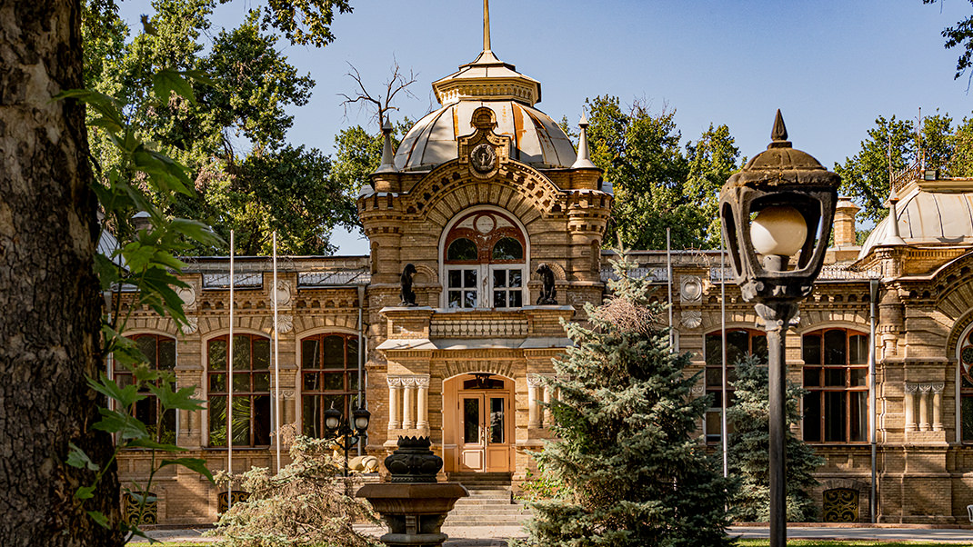 Romanov Palace in Tashkent