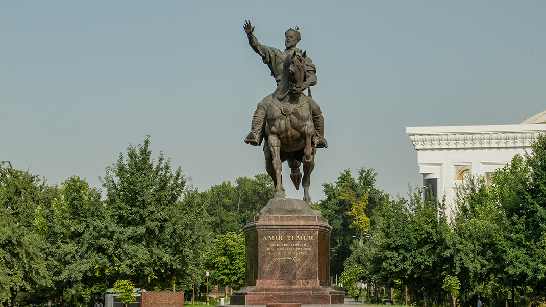 Amir Timur Square in Tashkent