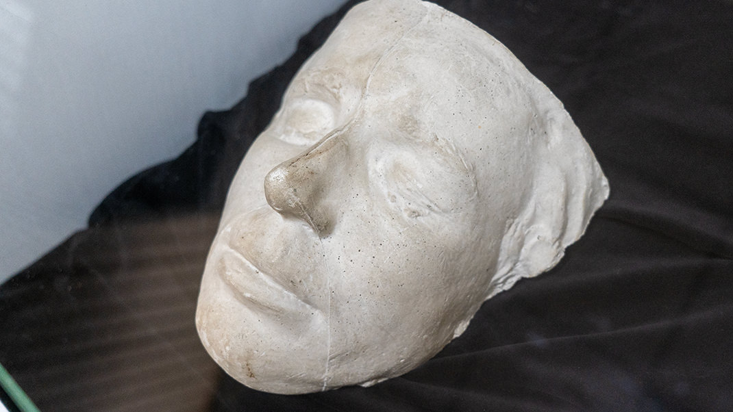 Death mask