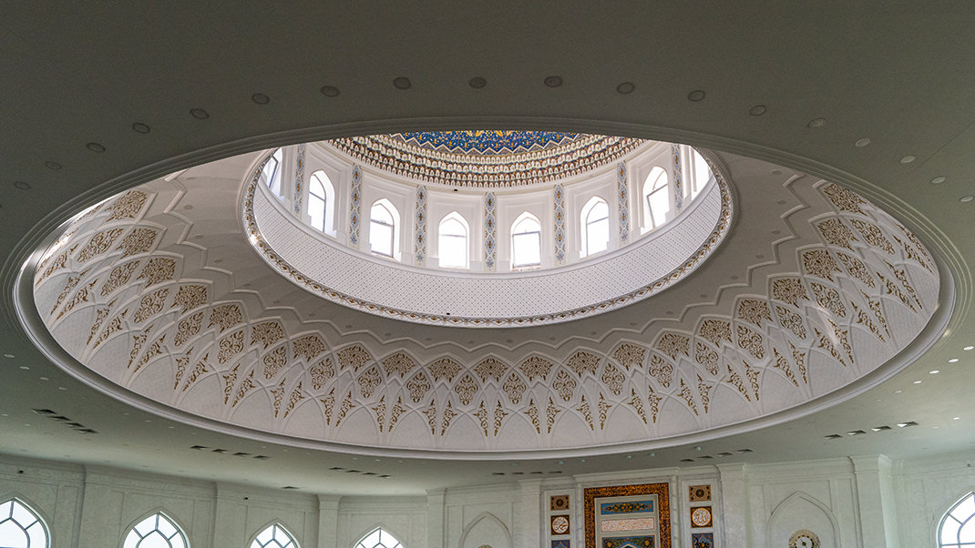 Main Hall. Dome