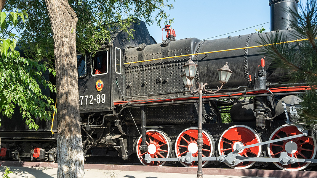 Steam locomotive ER772